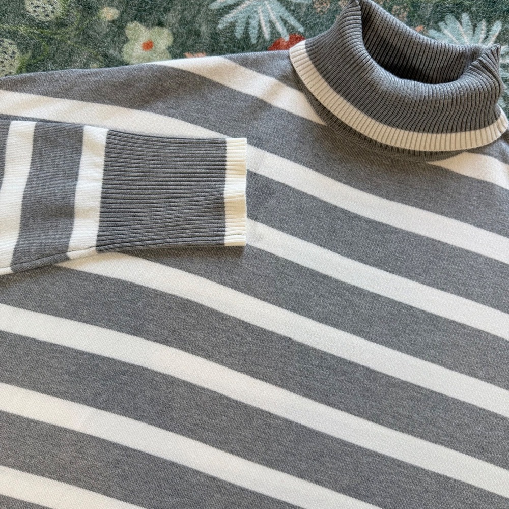 Adrianna Papell Grey White Striped Turtleneck Sweater Oversized Boxy Knit Medium